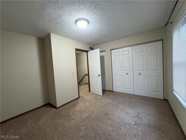 Building Photo - 1667 Ann Cir NE