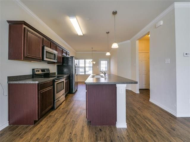 Building Photo - 5421 Dolores Pl