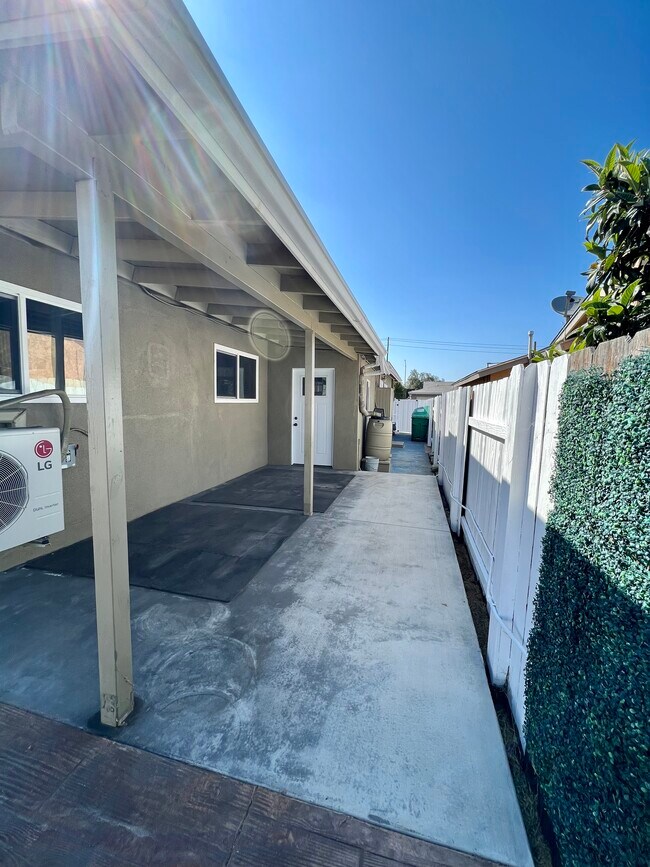 Building Photo - 7617 Prairie Mound Way