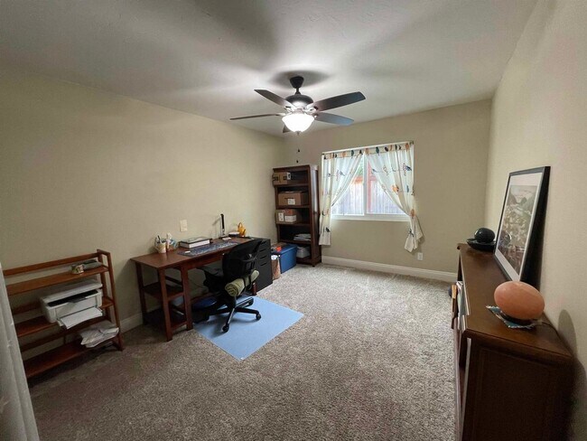 Building Photo - 1029 Silver Stallion Dr