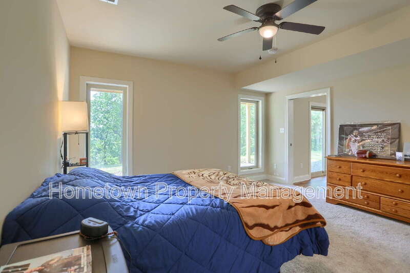Building Photo - 11409 Weatherstone Dr