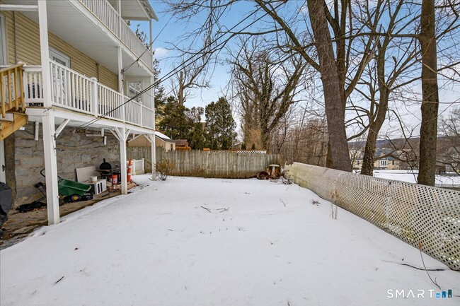 Building Photo - 253 Olivia St