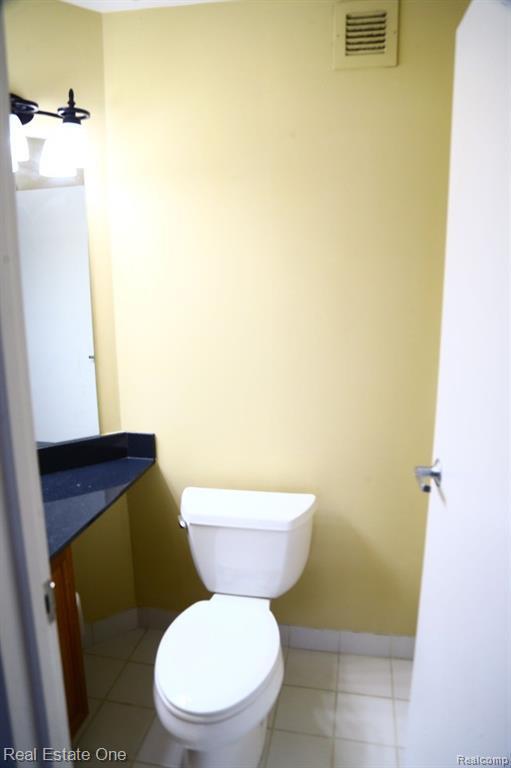 Building Photo - 1001 W Jefferson Ave