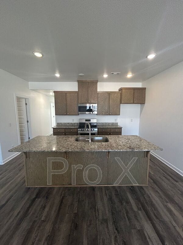 Building Photo - 644 Hidden Springs Dr