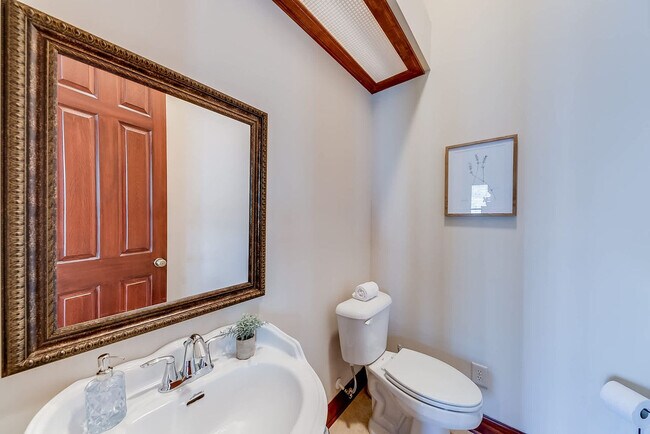 Building Photo - 357 Wilfar Strasse