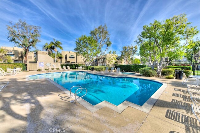 Building Photo - 21117 Aqua-