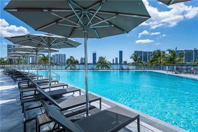 Building Photo - 3250 NE 188th St