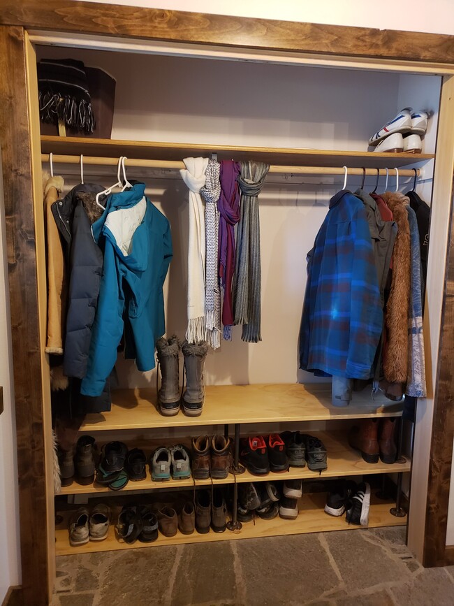 Entryway closet and storage - 7 Willowbrook Close