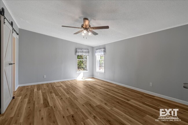 Building Photo - Newly Remodeled 3 Bedroom, 2 Bath Home!