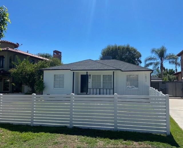 Building Photo - 16812 Addison St