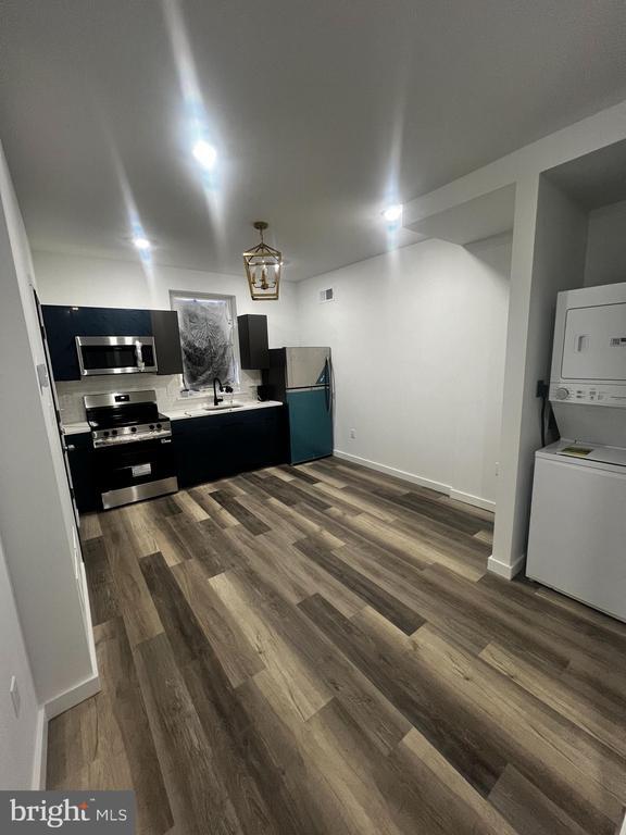 Building Photo - 1551 Church St