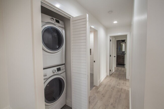 Interior Photo - Knoxwood Apartments - Updated Units!