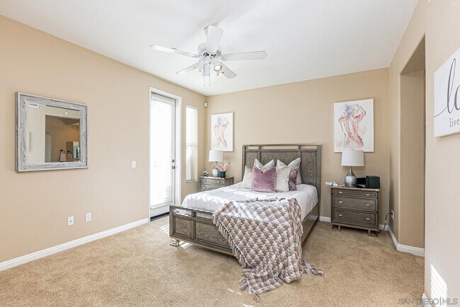 Building Photo - 3267 Dehesa Rd