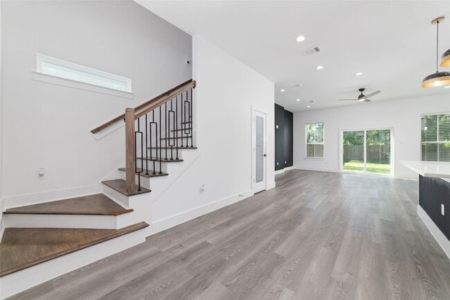 Building Photo - 3818 Lynnfield St