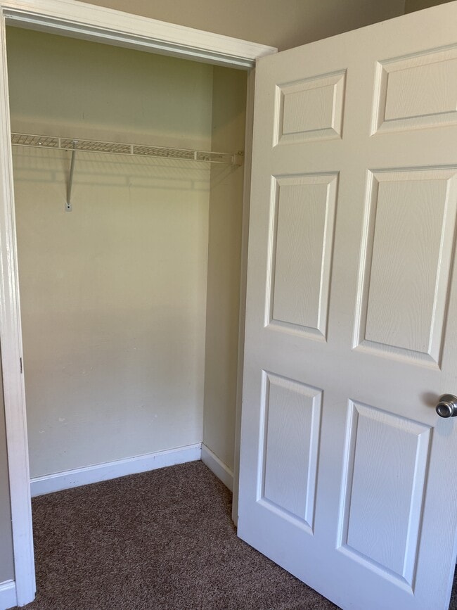 Building Photo - 307 Belew St