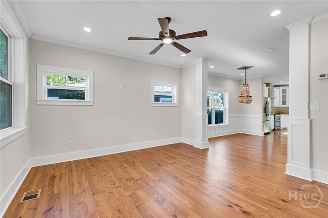 Building Photo - 3223 Bannon Ave