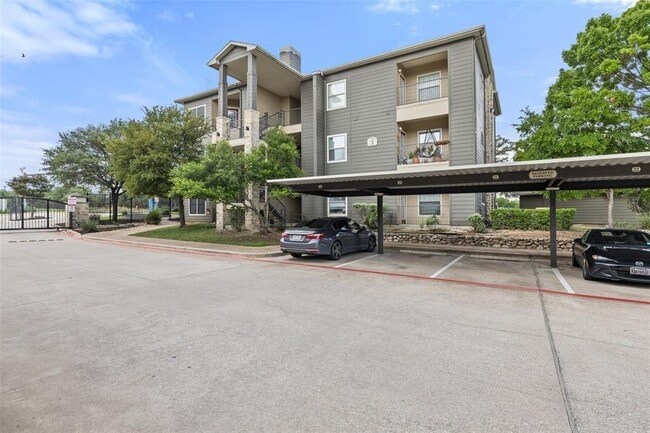 Building Photo - 2320 Gracy Farms Ln