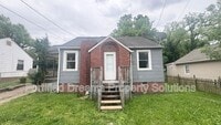 Building Photo - 636 McCreary St
