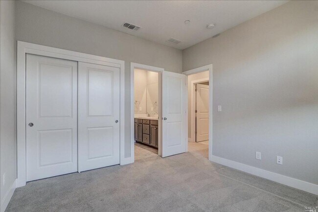 Building Photo - Beautiful 4 Bedroom Home in Brighton Landing – Vacaville