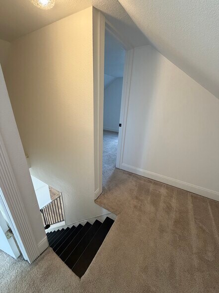 Building Photo - 456 Michigan Ave