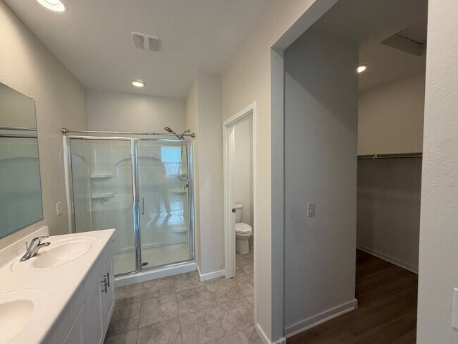 Building Photo - 36987 N Sidewinder Dr