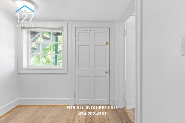 Building Photo - Charming 2-Bedroom Apartment in the Heart ...