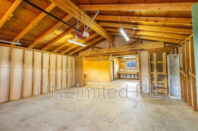 Building Photo - 6600 W Suzette Ln