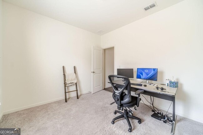 Building Photo - 222 Knightsbridge Ln