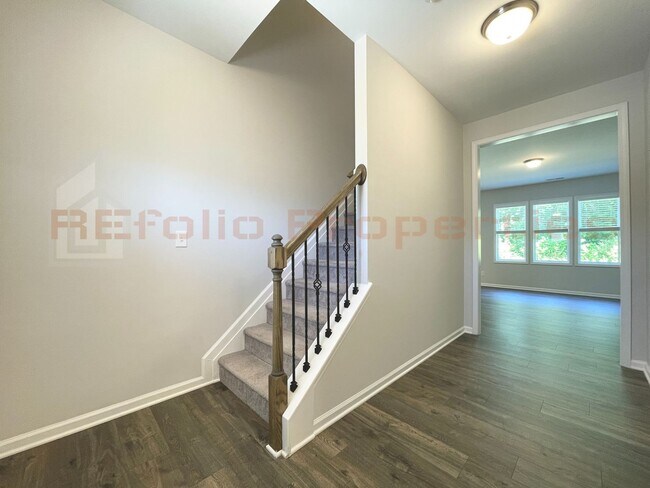 Building Photo - 23 Fresco Dr