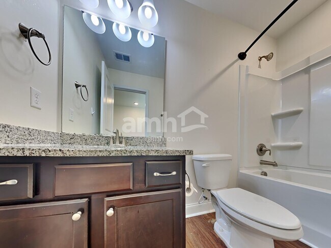 Building Photo - 509 West St