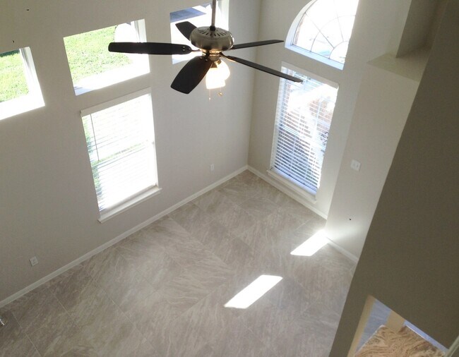 Building Photo - 5515 Strack Rd