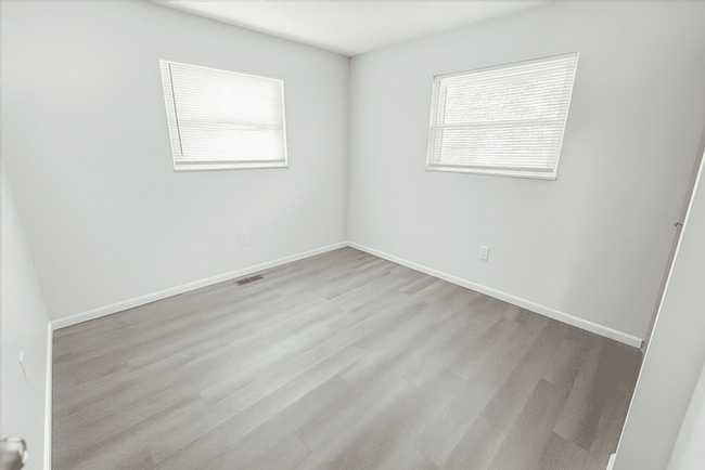 Building Photo - 407 Sheets St