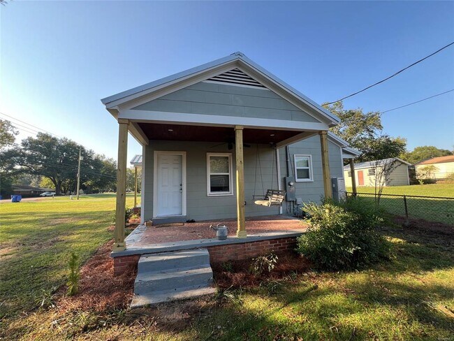 Building Photo - 752 Washington Ferry Rd