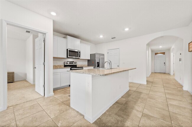 Building Photo - 6295 NW Regent St