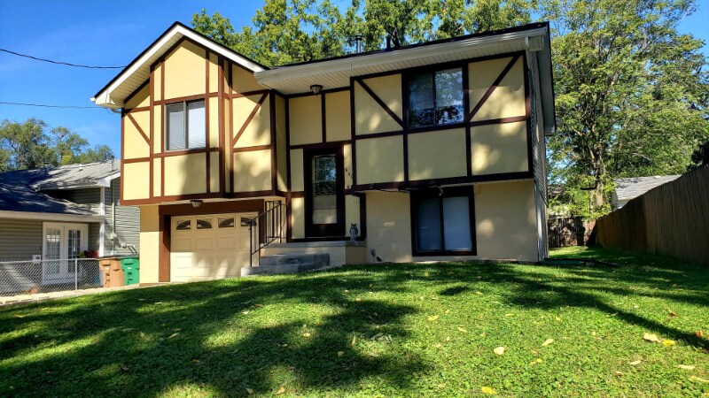 Building Photo - 6407 Carpenter Ave