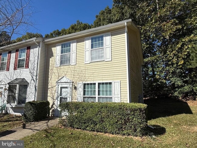 Building Photo - 45828 Wolftrap Way