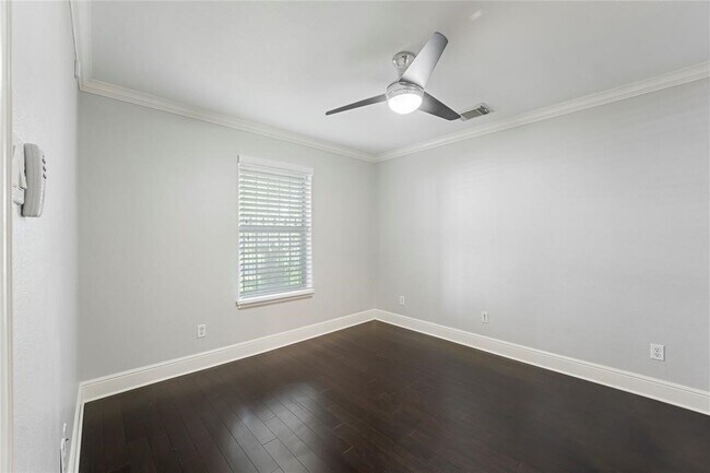Building Photo - 2208 Colorado St