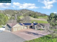 Building Photo - 4161 Leon Dr