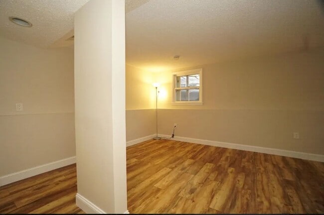 Building Photo - 42 Woodfield St