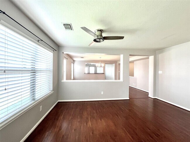 Building Photo - 21235 Bending Green Way