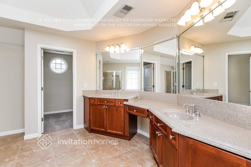 Building Photo - 591 Vinings Springs Dr SE