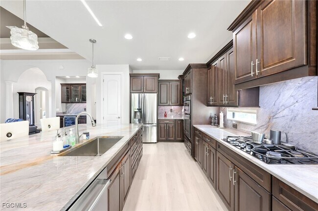 Building Photo - 23273 Salinas Way