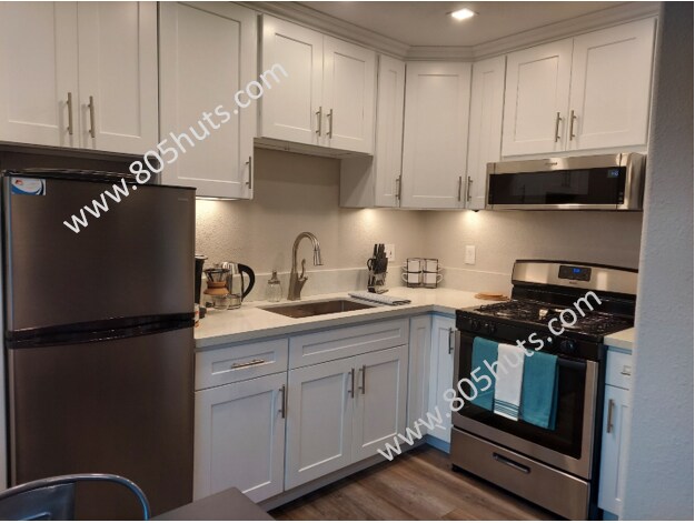 Building Photo - 2035 Lassen Dr