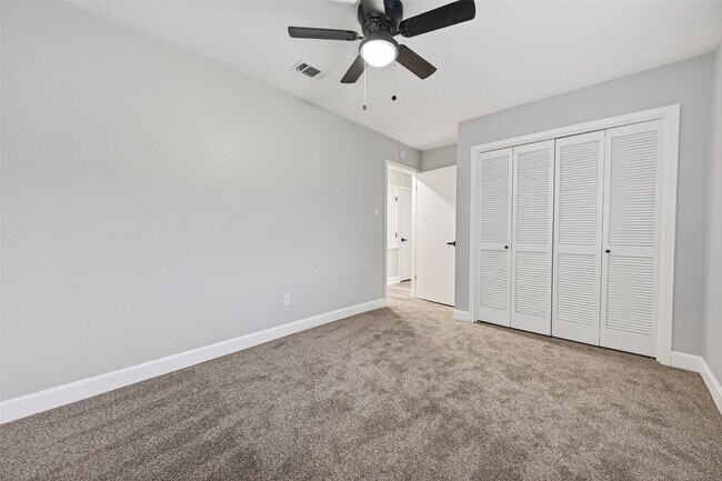 Building Photo - 16222 Cypress Point Dr