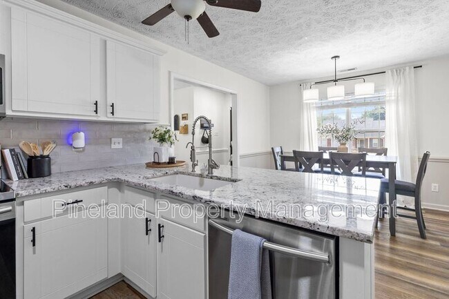 Building Photo - 133 Haywood Dr
