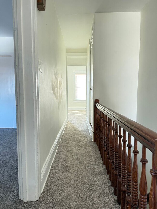 Building Photo - 319 N Charlotte St