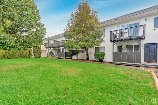 Building Photo - Manhattan Apartments - Normandy Park