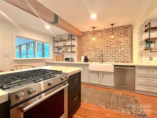 Building Photo - 3108 Barnhill Dr