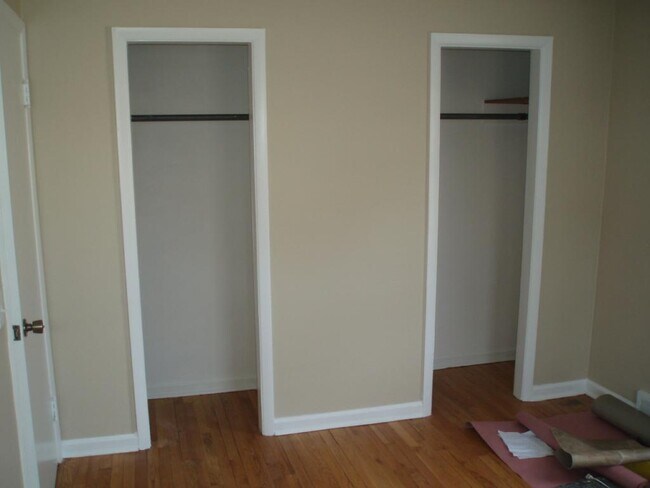 Building Photo - 922 Melvin Court # 2