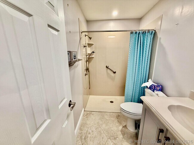 Building Photo - 916 Savannas Point Dr